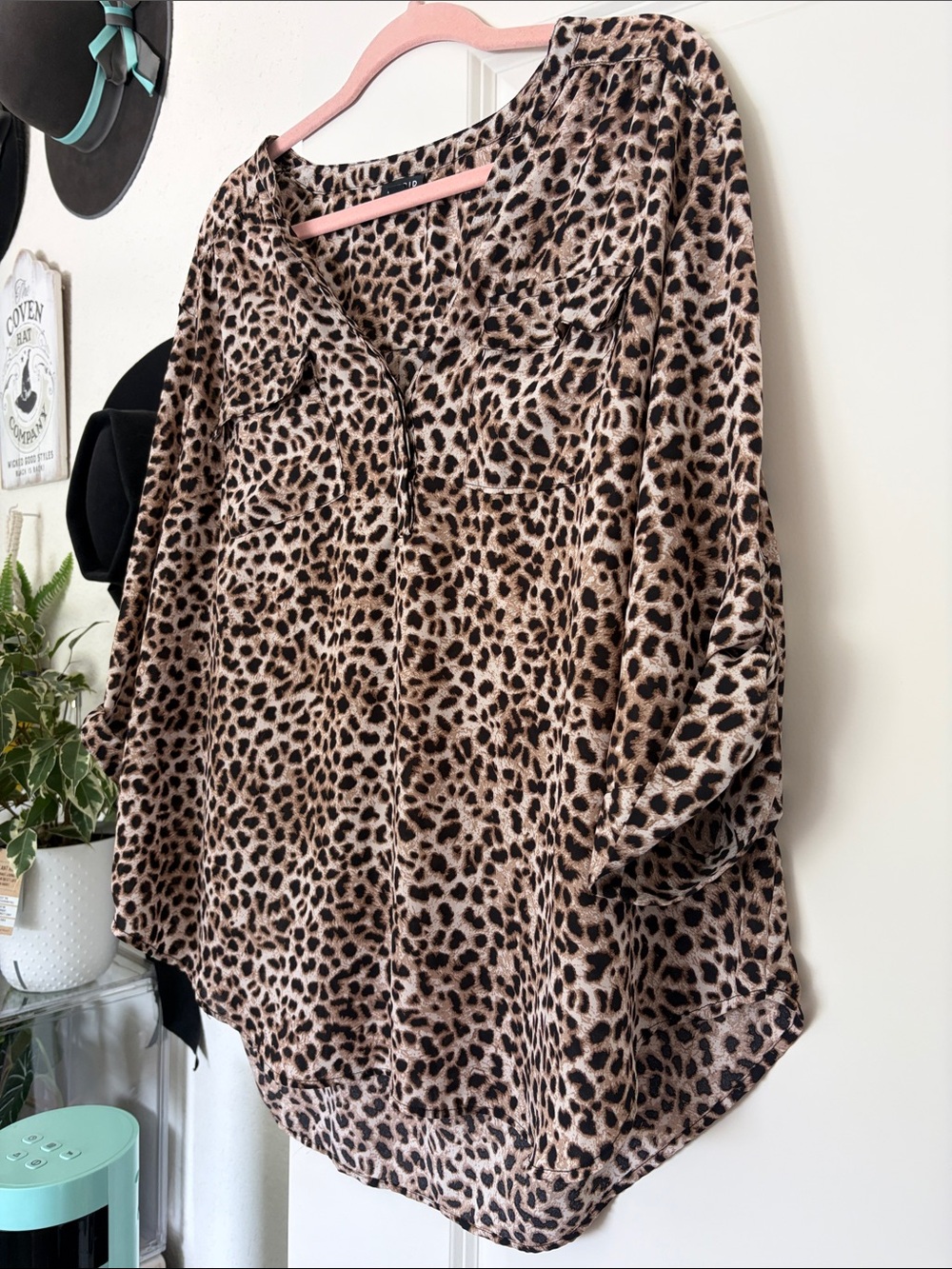 Elegant Torrid Leopard Print Button-Down Blouse